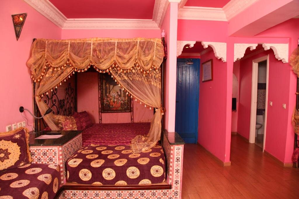 Трёхместный люкс Hotel Moroccan House