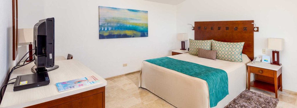 2 Bedrooms Master Quadruple Suite with Resort view The Royal Cancun All Villas Resort