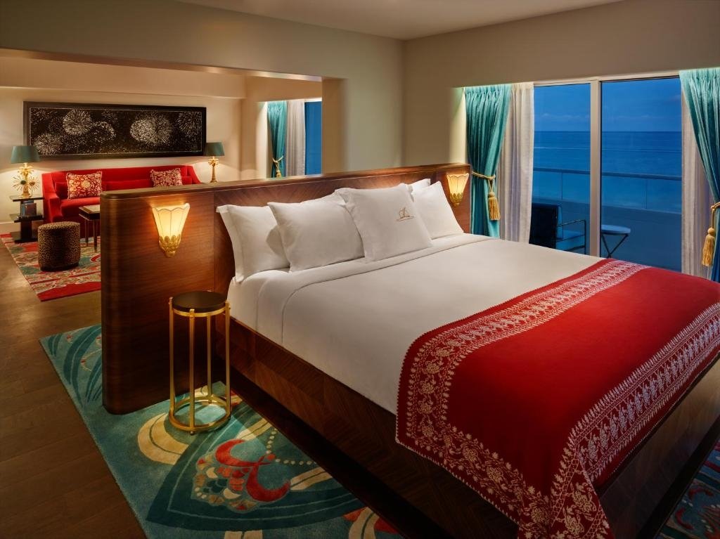 Двухместный полулюкс Corner Premier oceanfront Faena Hotel Miami Beach