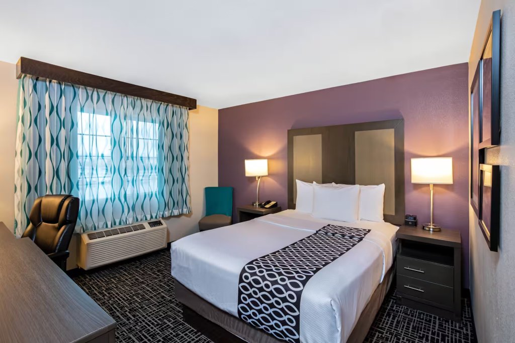 Номер La Quinta Inn & Suites by Wyndham Las Vegas Nellis