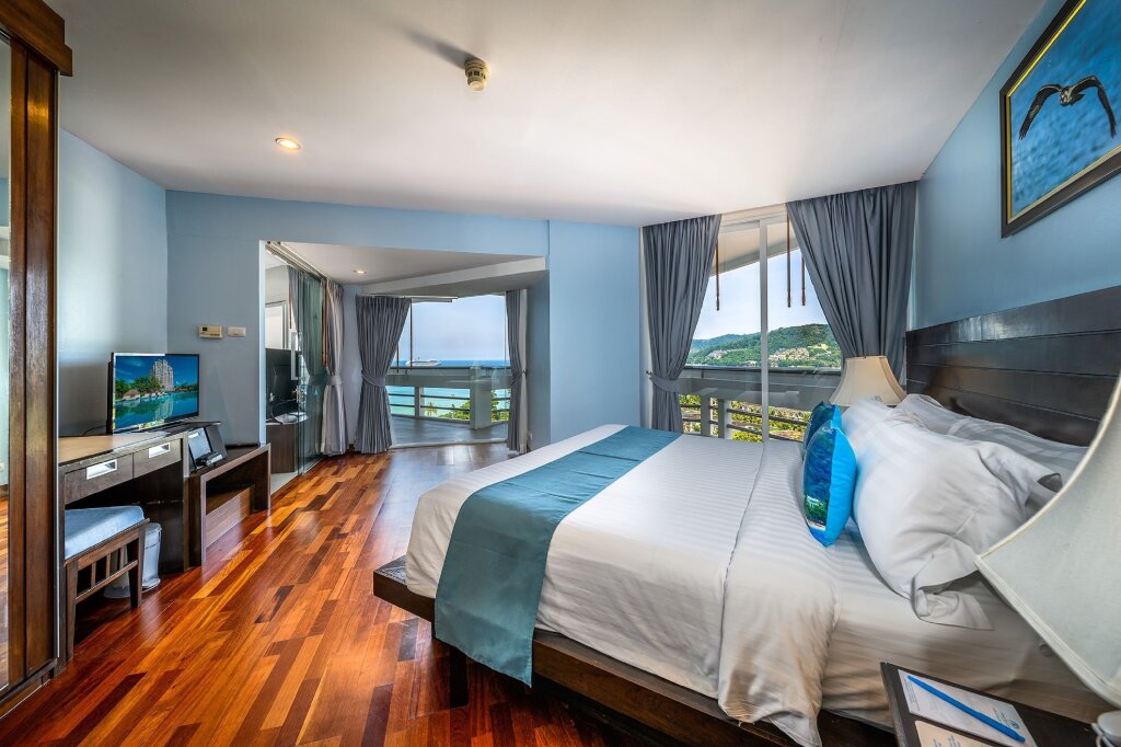 Royal Suite 2 Schlafzimmer mit Balkon Andaman Beach Suites Hotel - SHA Extra Plus