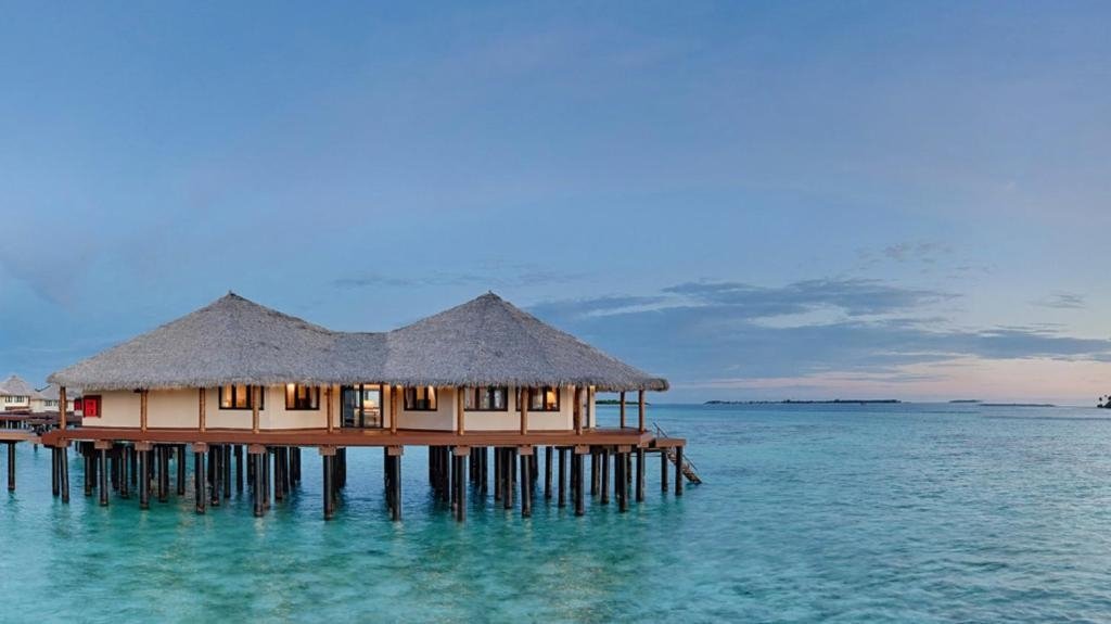 Люкс Overwater с видом на закат Kihaa Maldives