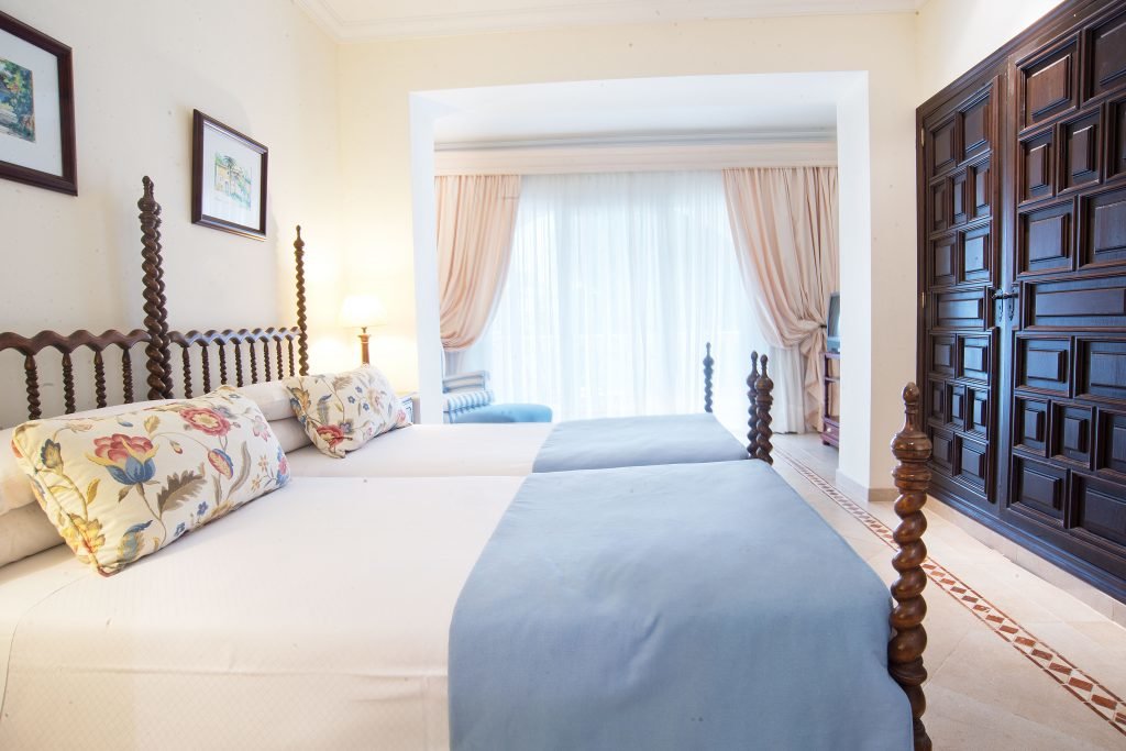 Двухместный полулюкс Hotel Bon Sol Resort & Spa