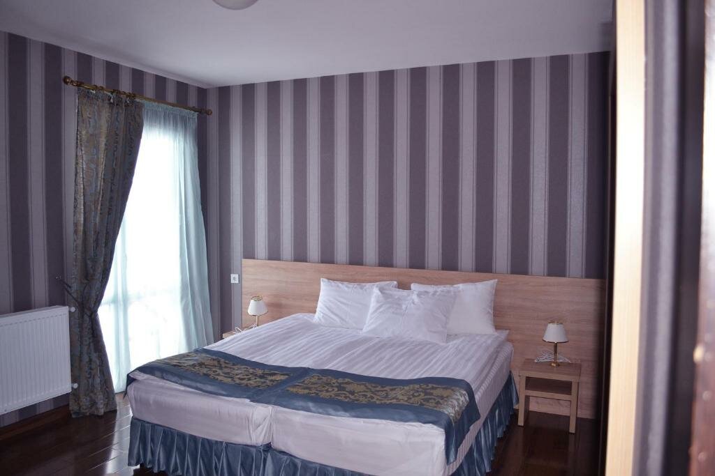 Standard Doppel Zimmer Edelweiss Hotel