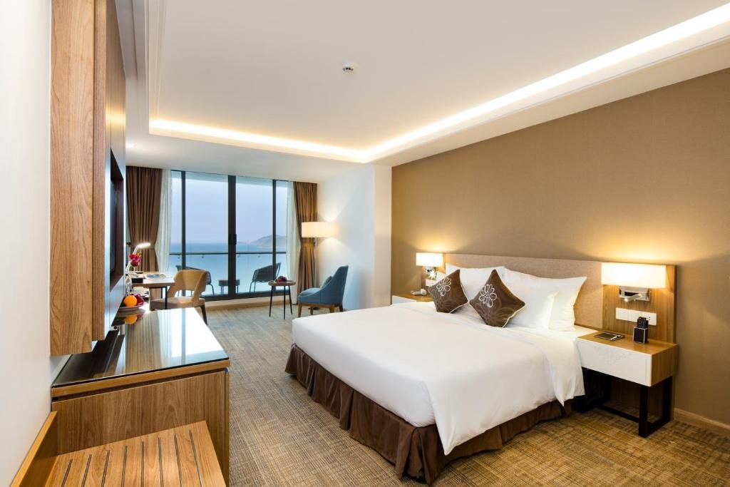 Premier Deluxe Double room Asteria Comodo Nha Trang Hotel