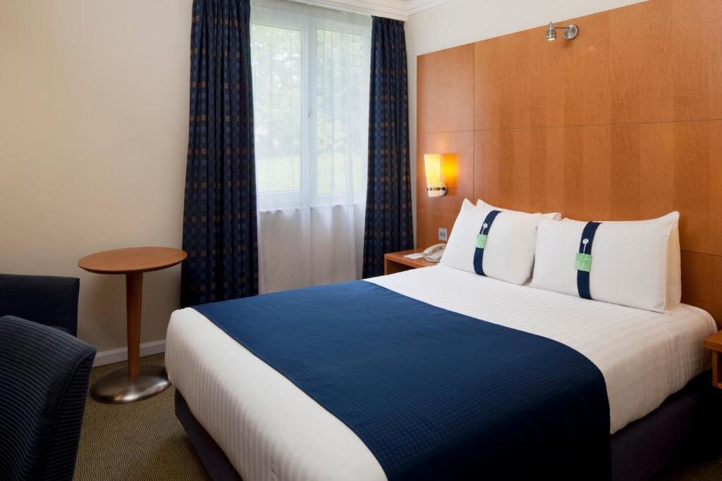 Standard Vierer Zimmer Holiday Inn Maidenhead Windsor, an IHG Hotel