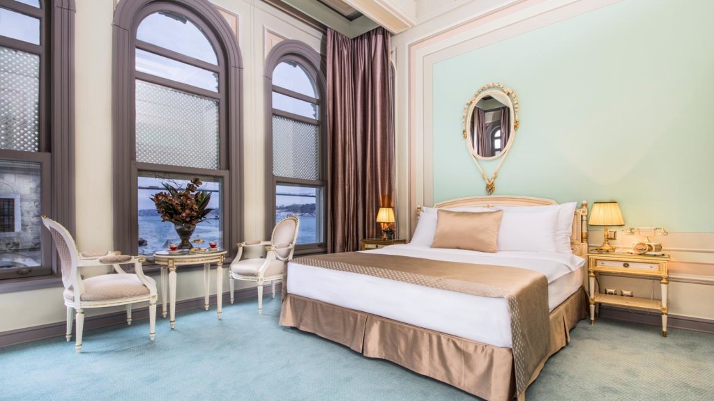 Deluxe Double room with partial Bosphorus view Bosphorus Palace Hotel