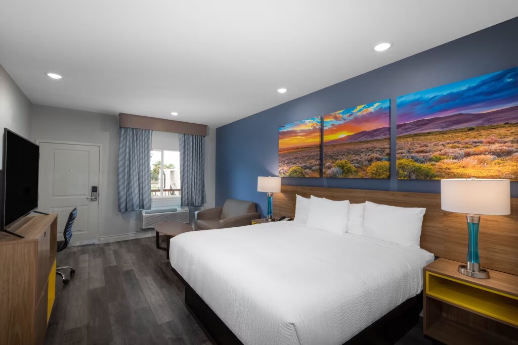 Comfort Double room Days Inn & Suites