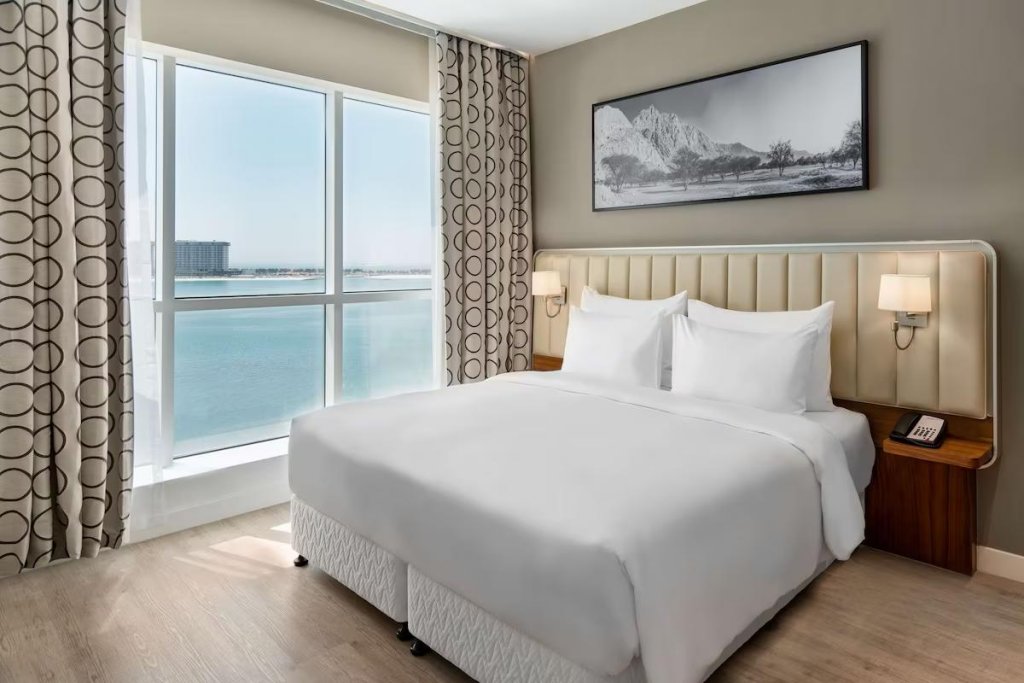 Double Junior Suite with sea view Radisson Resort Ras Al Khaimah Marjan Island