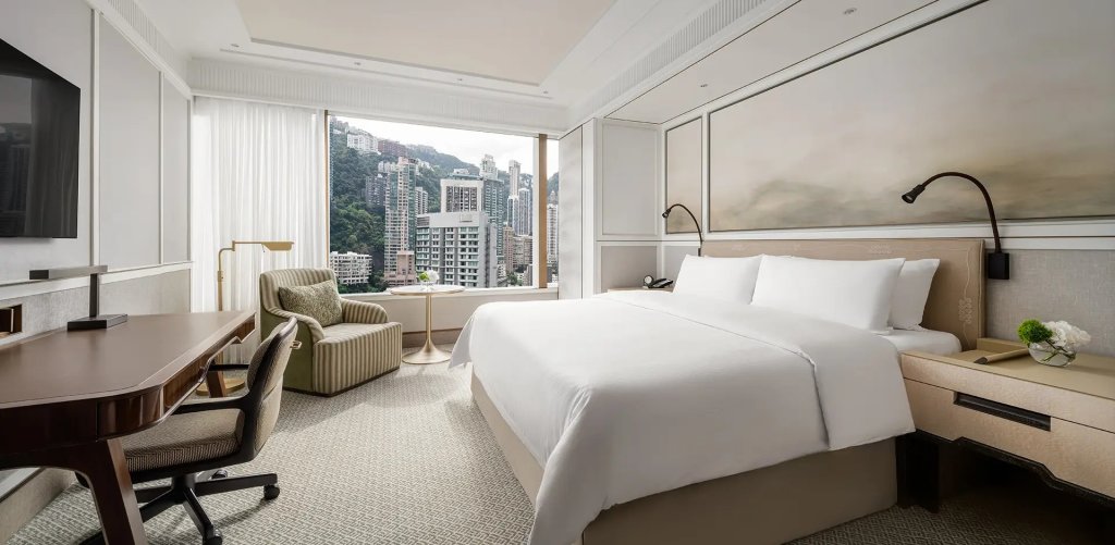 Grand Premier Double room with peak view Island Shangri-La, Hong Kong