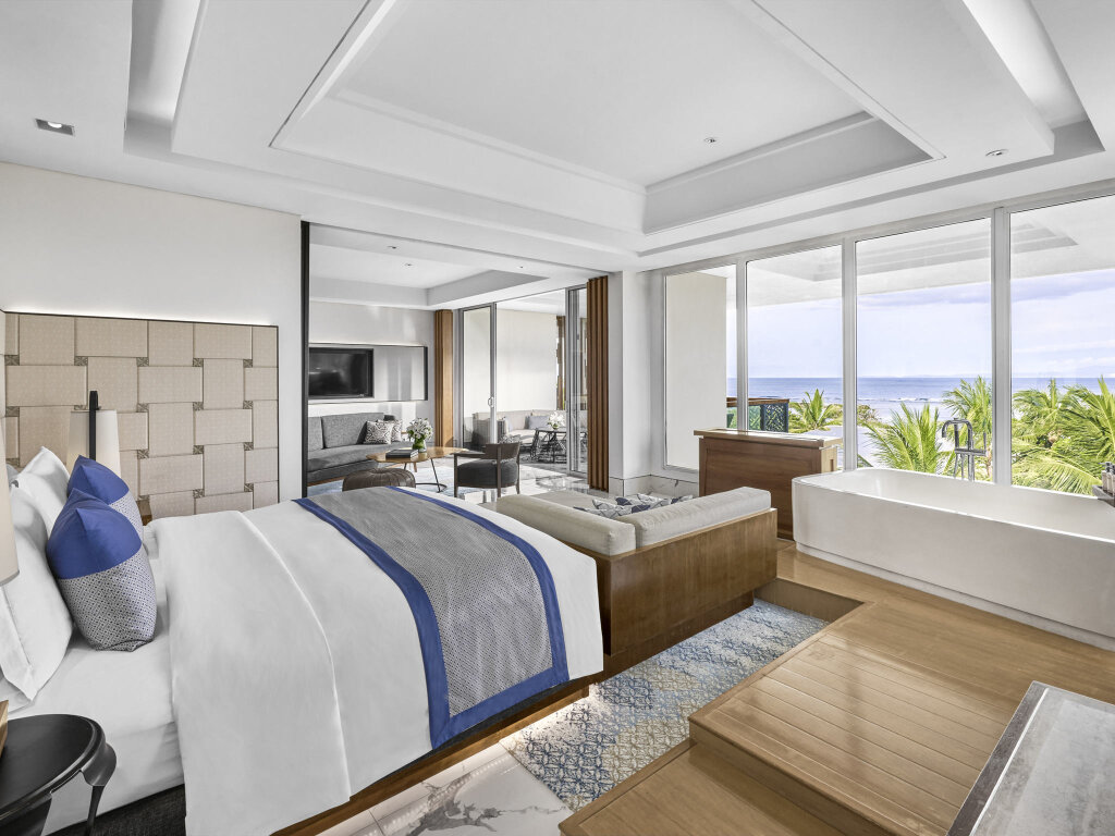 Двухместный клубный люкс Prestige с балконом Sofitel Bali Nusa Dua Beach Resort