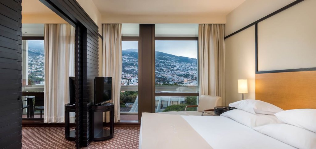 Suite doble Presidenciales con balcón Pestana Casino Park Ocean and SPA Hotel