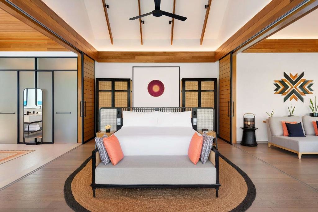Люкс с бассейном Overwater c 1 комнатой Hilton Maldives Amingiri Resort & Spa