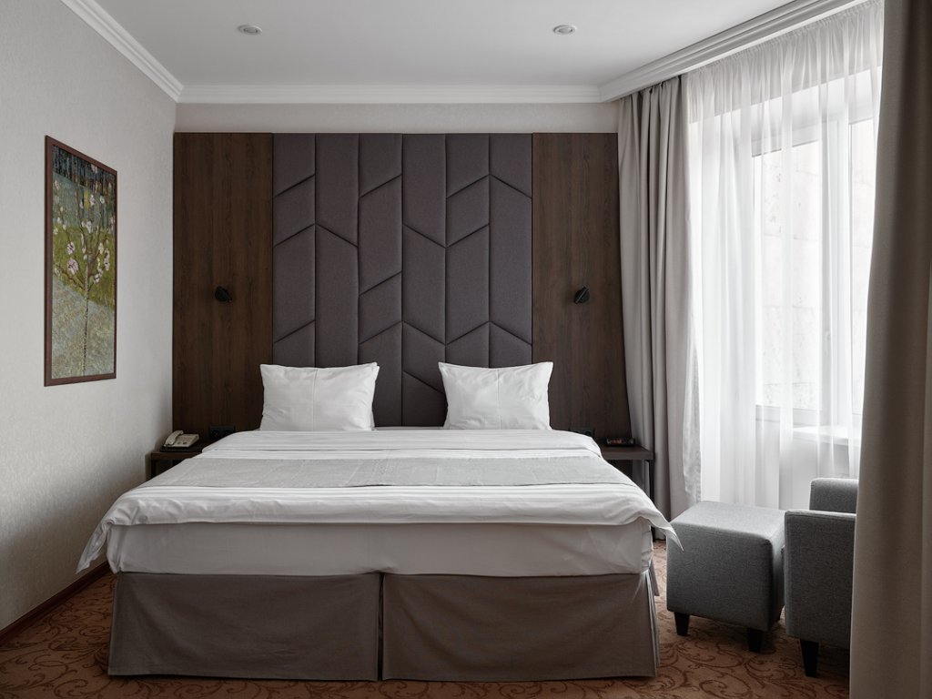 Comfort Double Luxe Oktyabrskaya Hotel