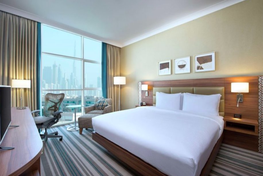 Семейный смежный номер Hilton Garden Inn Dubai Al Mina - Jumeirah