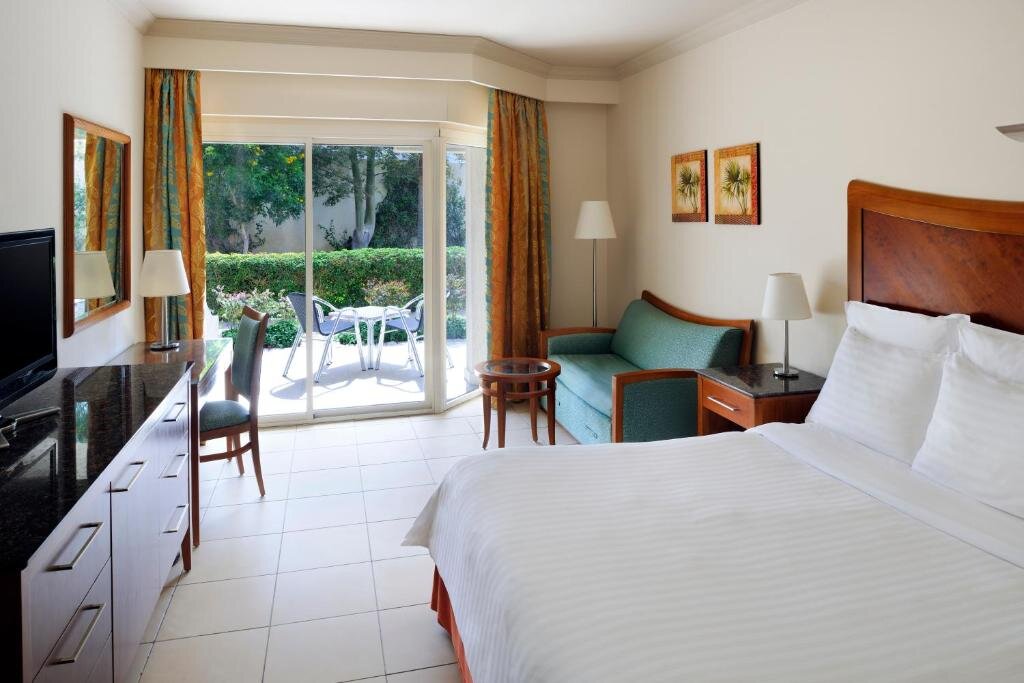 Двухместный номер Executive с частичным видом на море Naama Bay Promenade Beach Resort Managed By Accor