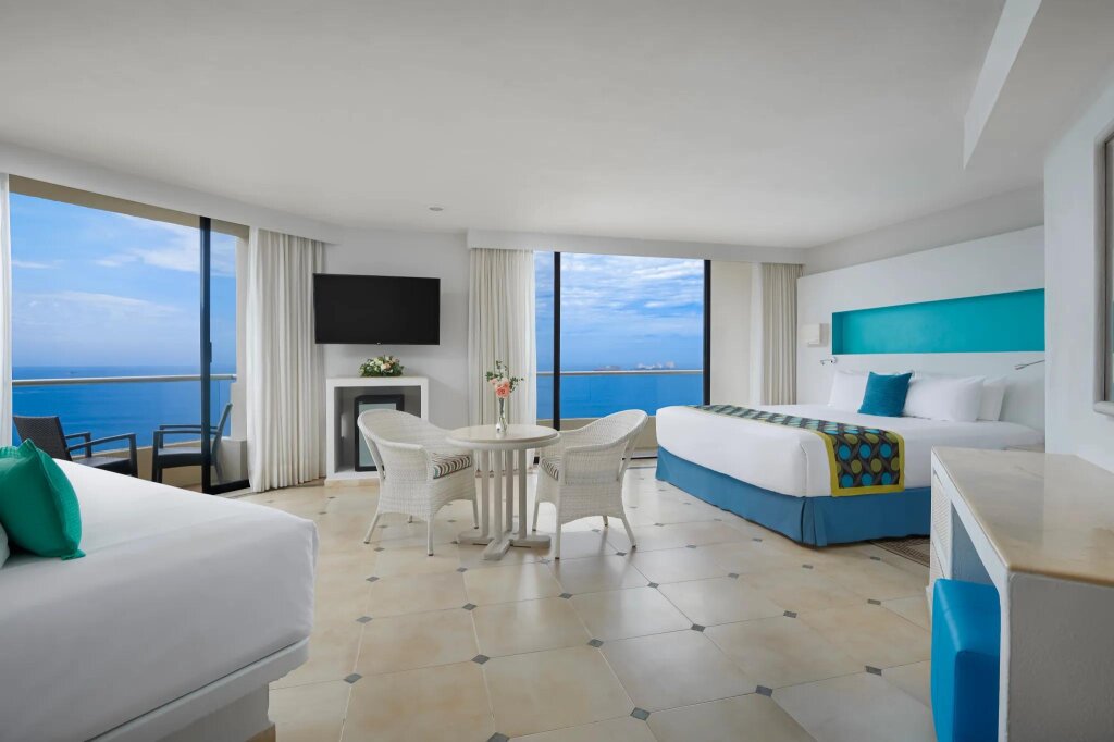 Двухместный Sun Club люкс Honeymoon oceanfront Sunscape Dorado Pacifico Ixtapa Resort & Spa