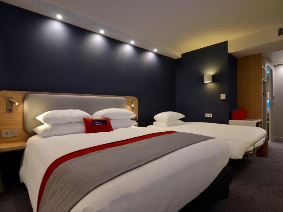 Двухместный номер Sigle Sofa Bed Standard Holiday Inn Express - Paris - CDG Airport, an IHG Hotel