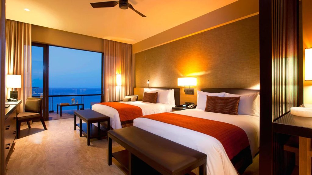 Двухместный номер Deluxe с балконом и oceanfront JW Marriott Los Cabos Beach Resort & Spa