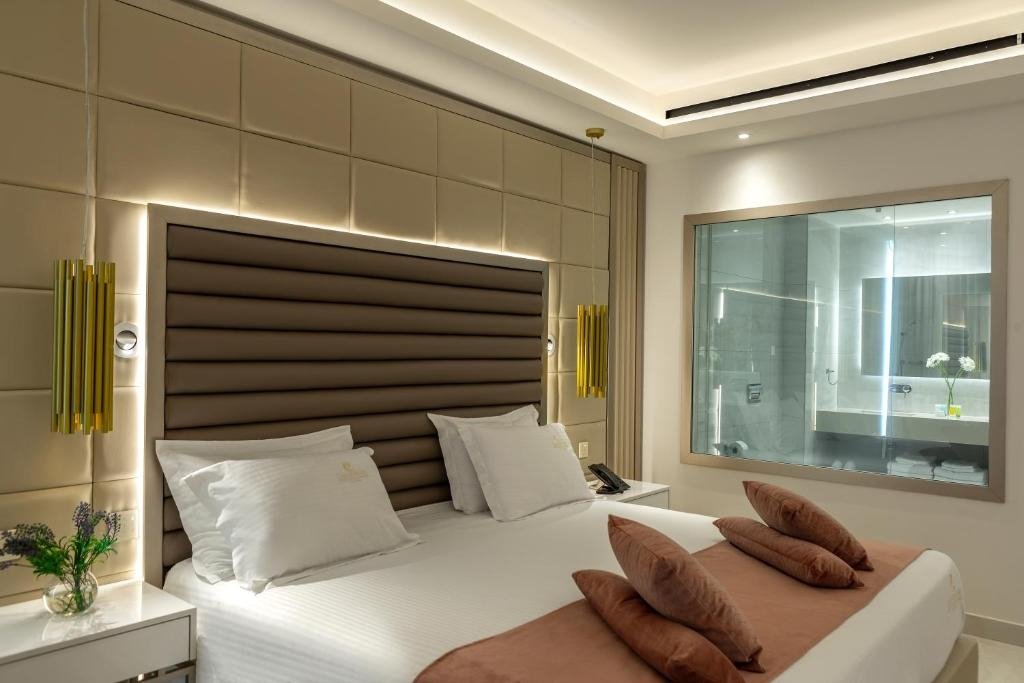 Двухместный номер с балконом Chrysomare Beach Hotel & Resort
