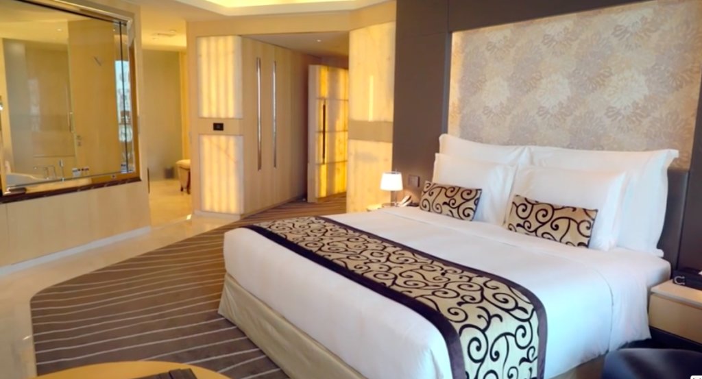 Двухместный люкс Panoramic The Meydan Hotel Dubai