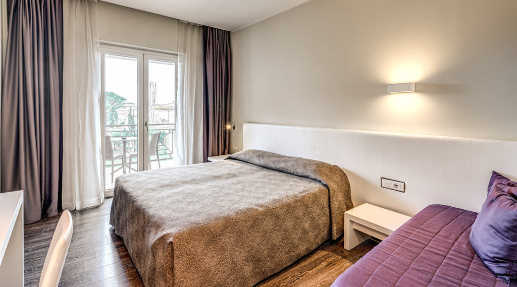 Superior with Terrace Double room Hotel Isola Sacra Rome Airport