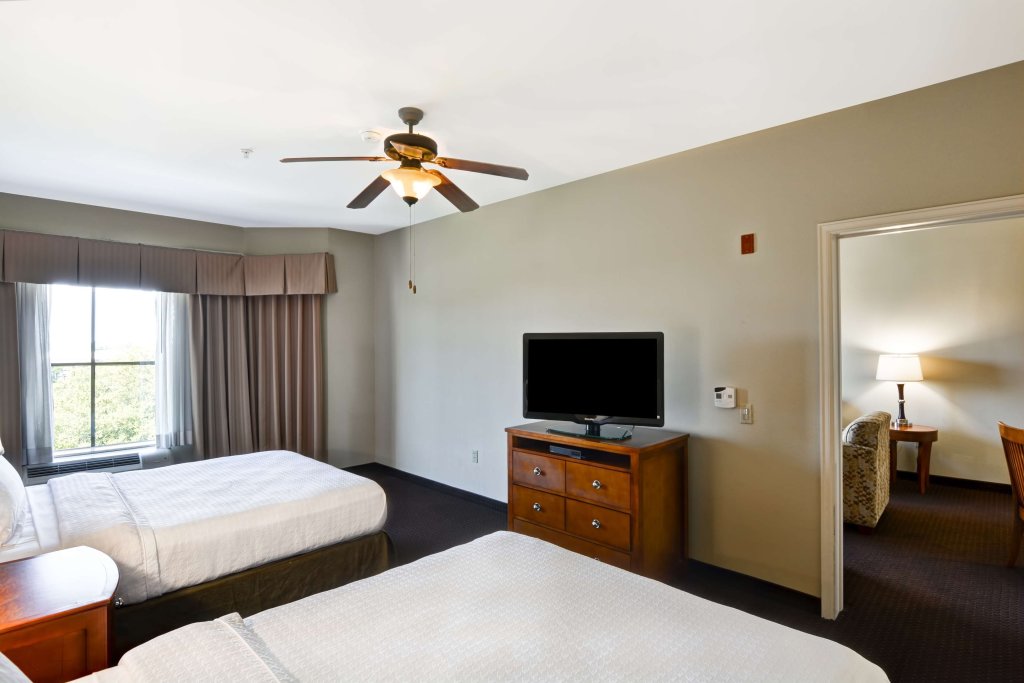 Suite cuádruple 1 dormitorio Homewood Suites Houston West Energy Corridor