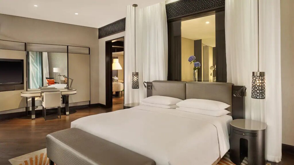 Двухместный клубный номер Premium Grand Hyatt Abu Dhabi Hotel & Residences Emirates Pearl