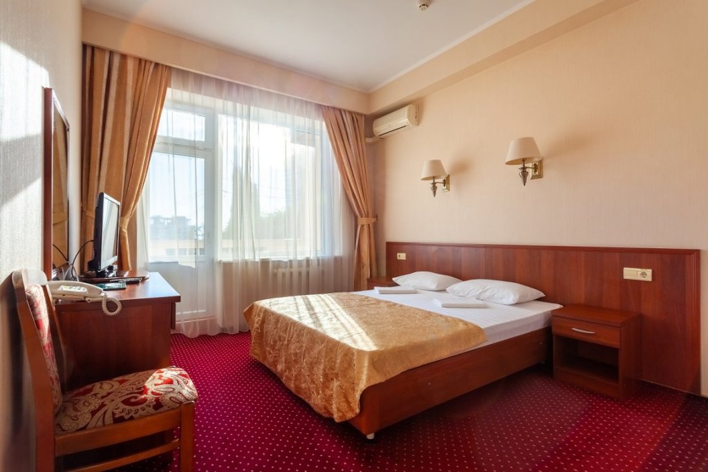 2 Rooms Standard Double room with balcony Hotel Grace Nairi