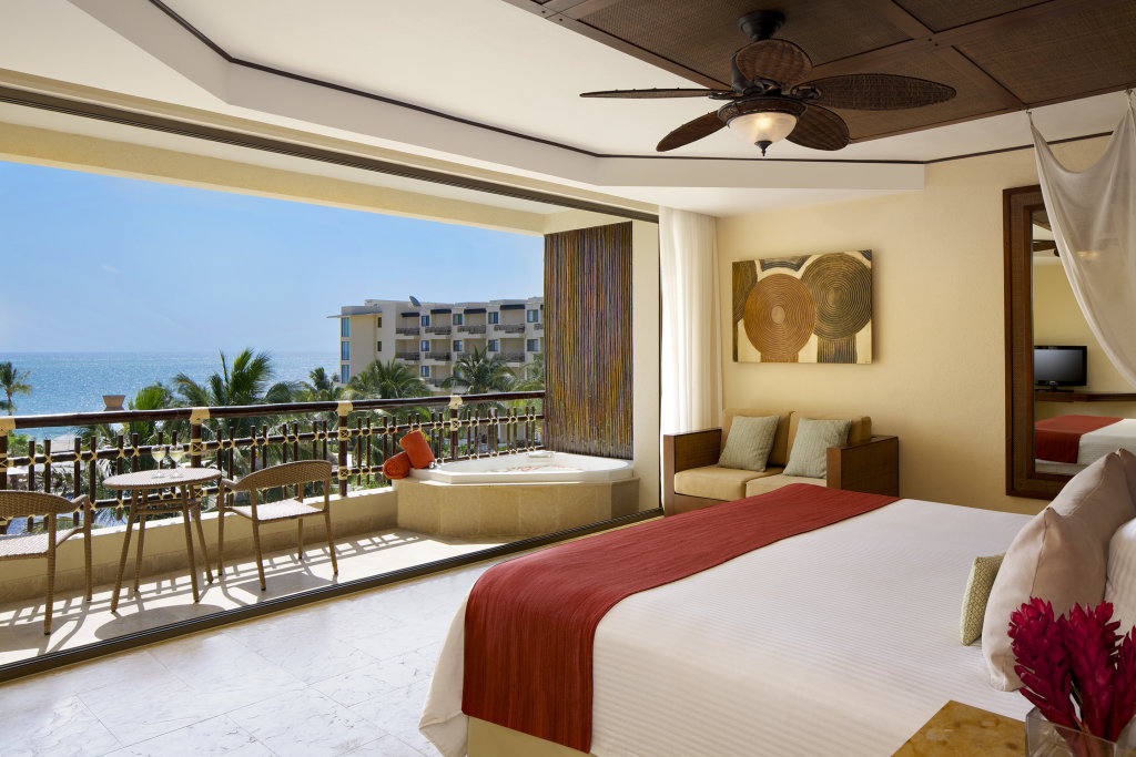 Двухместный номер Premium Deluxe Dreams Riviera Cancun Resort & Spa