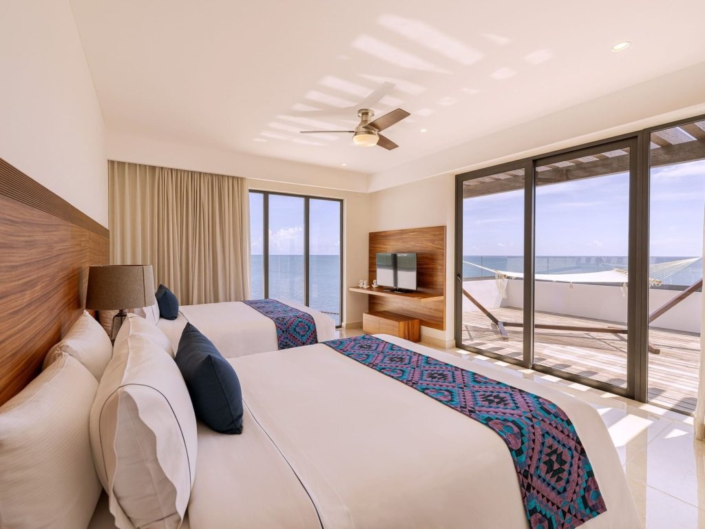 Diamond Sextuple Suite Sensira Resort & Spa Riviera Maya