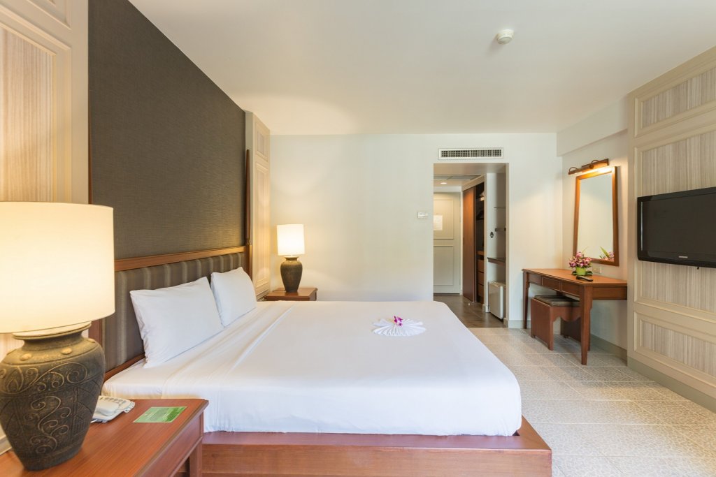 Deluxe Double room with balcony Phuket Orchid Resort and Spa - SHA Extra Plus