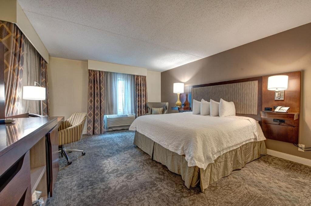 Двухместный гостевой номер Sofa bed Hampton Inn & Suites By Hilton - Rockville Centre
