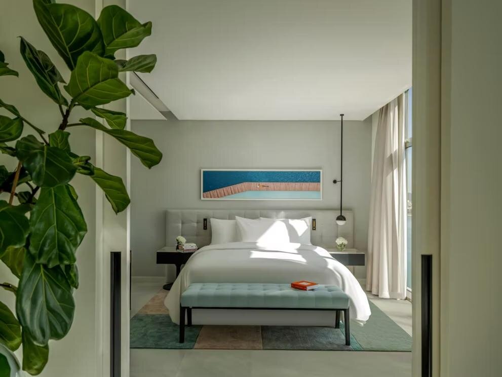 Люкс Пентхаус с 3 комнатами Th8 Palm Dubai Beach Resort Vignette Collection, an IHG hotel
