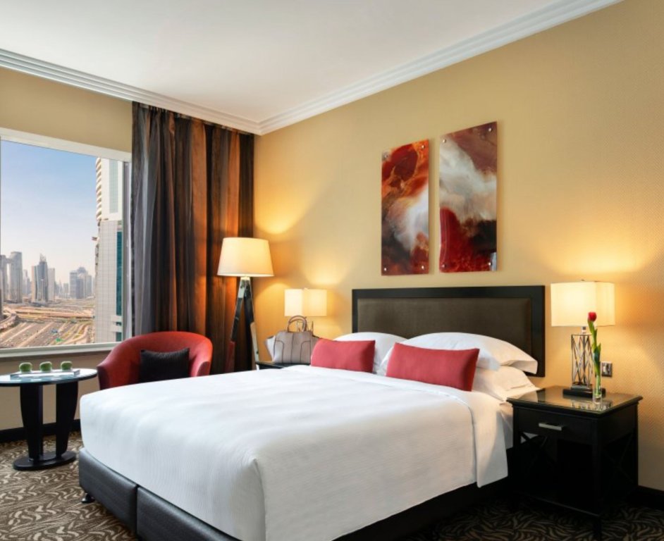 Guest room Towers Rotana - Dubai