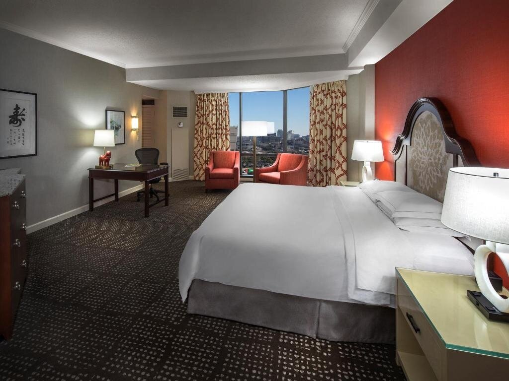 Jadewaters Tower Double Guest room Hilton Anatole