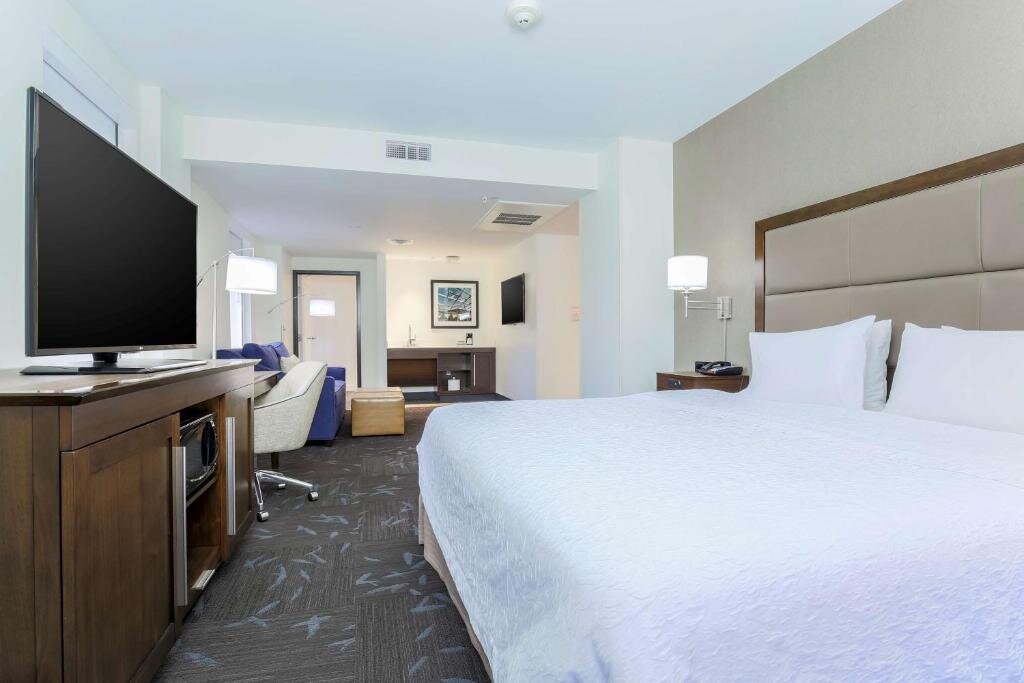 Двухместный люкс Hampton Inn & Suites Dallas Downtown
