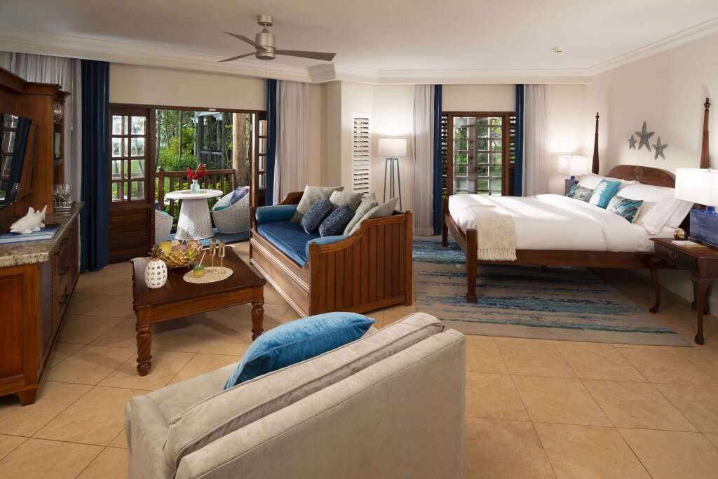 2 Bedrooms Tropical Concierge Junior Suite with ocean view Beaches Negril Resort and Spa