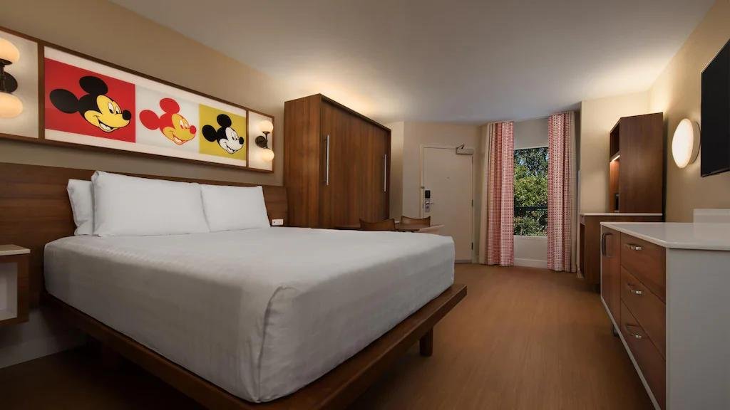 Standard Doppel Zimmer mit Poolblick Disneys Pop Century Resort