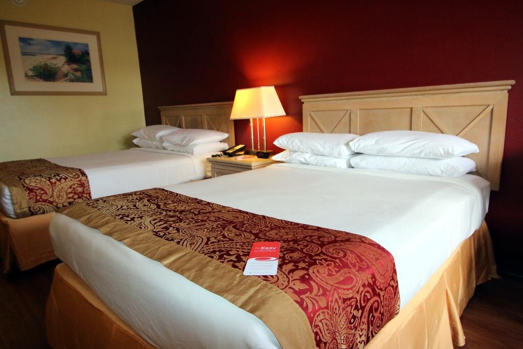 Standard chambre Econo Lodge Inn & Suites Maingate Central