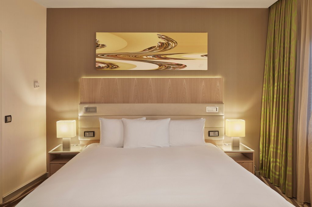 2 Bedrooms Connecting Family Suite Hilton Frankfurt Airport
