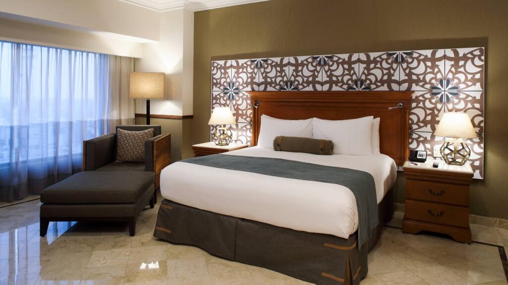 Präsidenten Doppel M Club Suite 1 Schlafzimmer mit Stadtblick Villahermosa Marriott Hotel