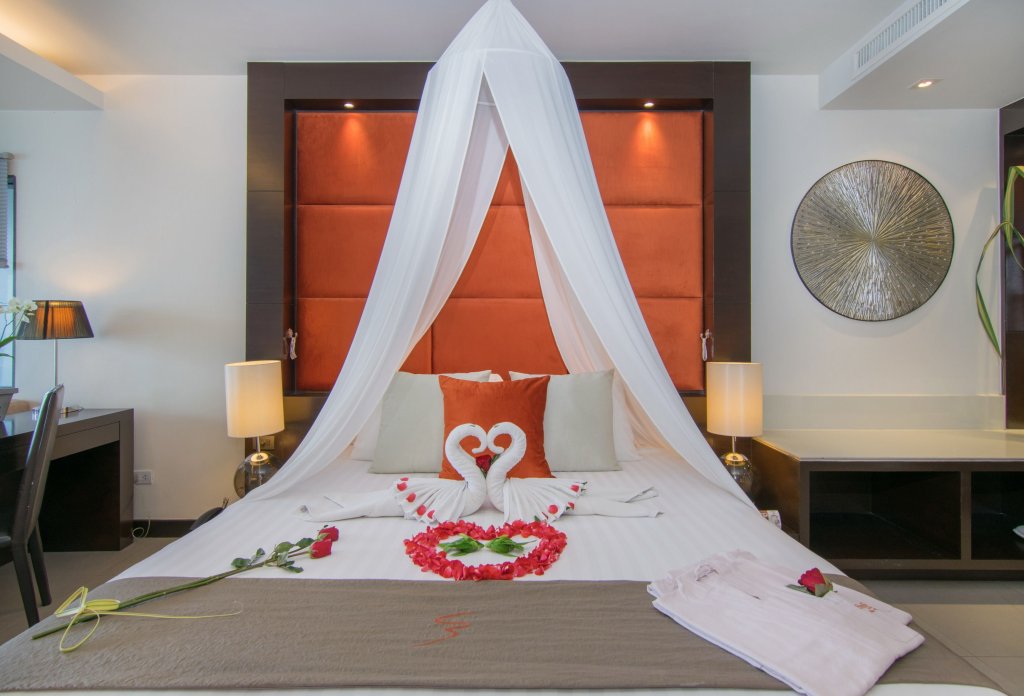 Двухместный люкс Honeymoon с видом на море Cape Sienna Phuket Gourmet Hotel & Villas - SHA Extra Plus