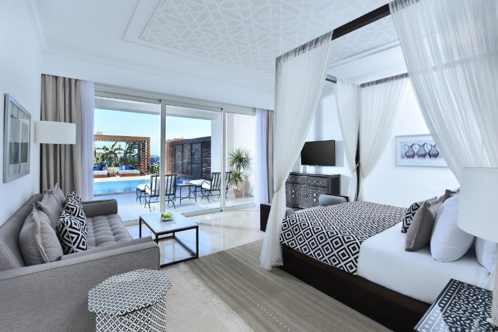 Royal Double Suite with sea view Steigenberger Resort Alaya