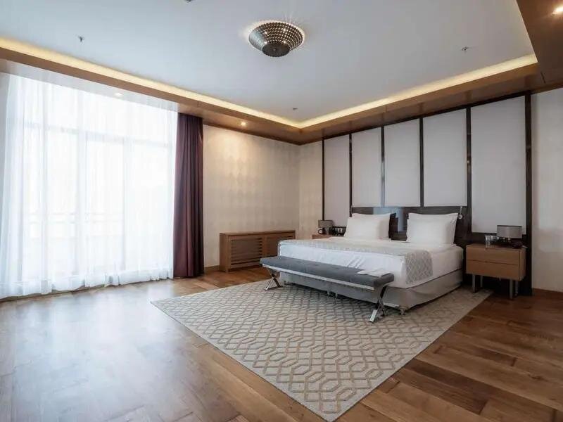 Двухместный люкс Royal с балконом Отель Rixos Krasnaya Polyana Sochi всемирно известной турецкой гостиничной сети