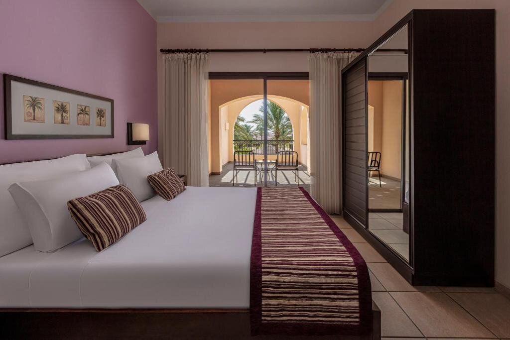 Двухместный люкс c 1 комнатой с балконом и с видом на сад Jaz Makadi Saraya Palms