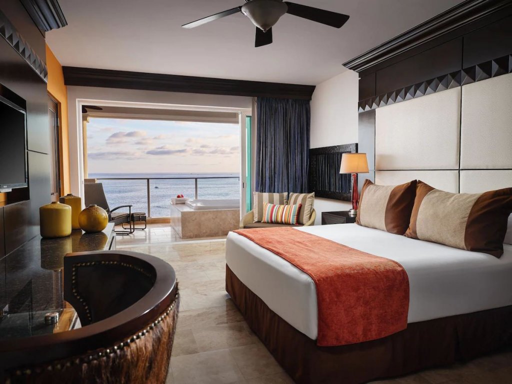 Penthouse Premier 2 camere con parziale vista sull'oceano Sirena del Mar by Vacation Club Rentals