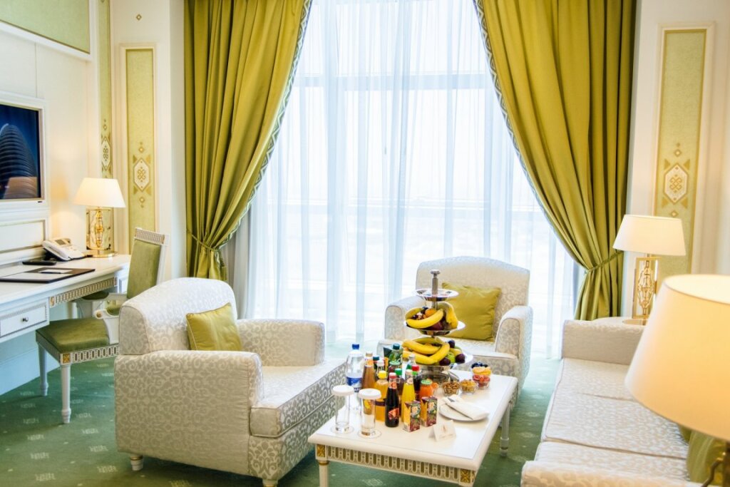 Executive Double Suite with city view Ýyldyz Hotel