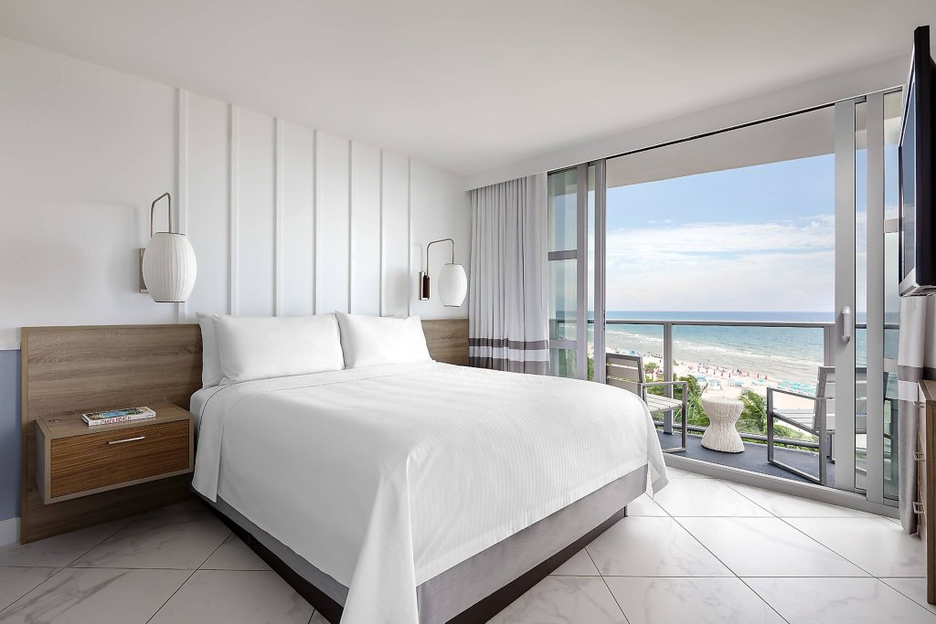 1 Bedroom Cadillac Double Suite with balcony and oceanfront Cadillac Hotel & Beach Club, Autograph Collection