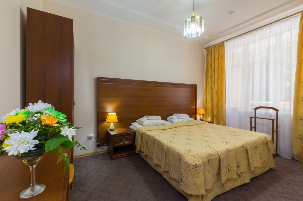 2 Bedrooms Building 3 Double Suite Moskva Sanatorium